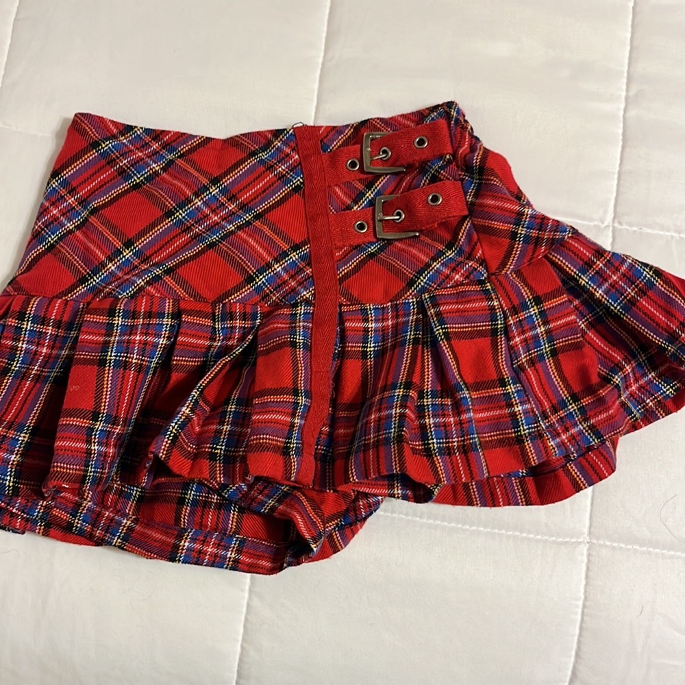 Girls plaid skirt, perfect for Christmas